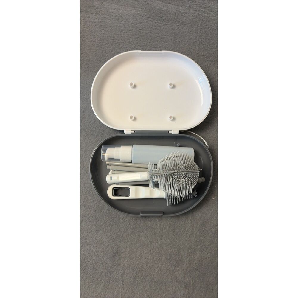 Travel bottle cleaning kit space theme
